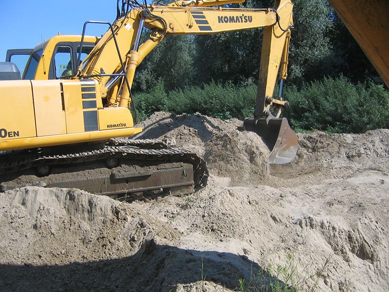 Scavi per materiali inerti da CMA Asfalti a Chieri (Torino)